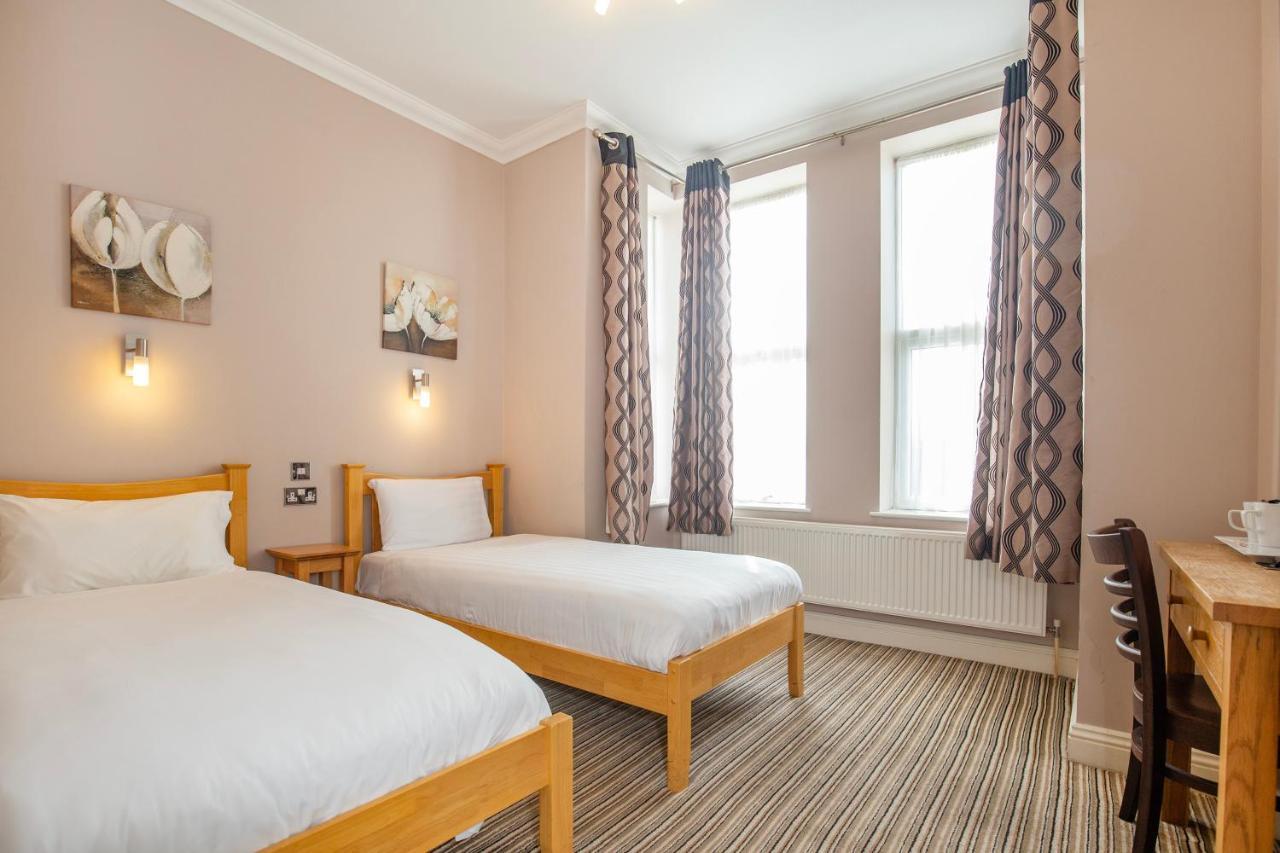 Marlborough Hotel NWI Extérieur photo