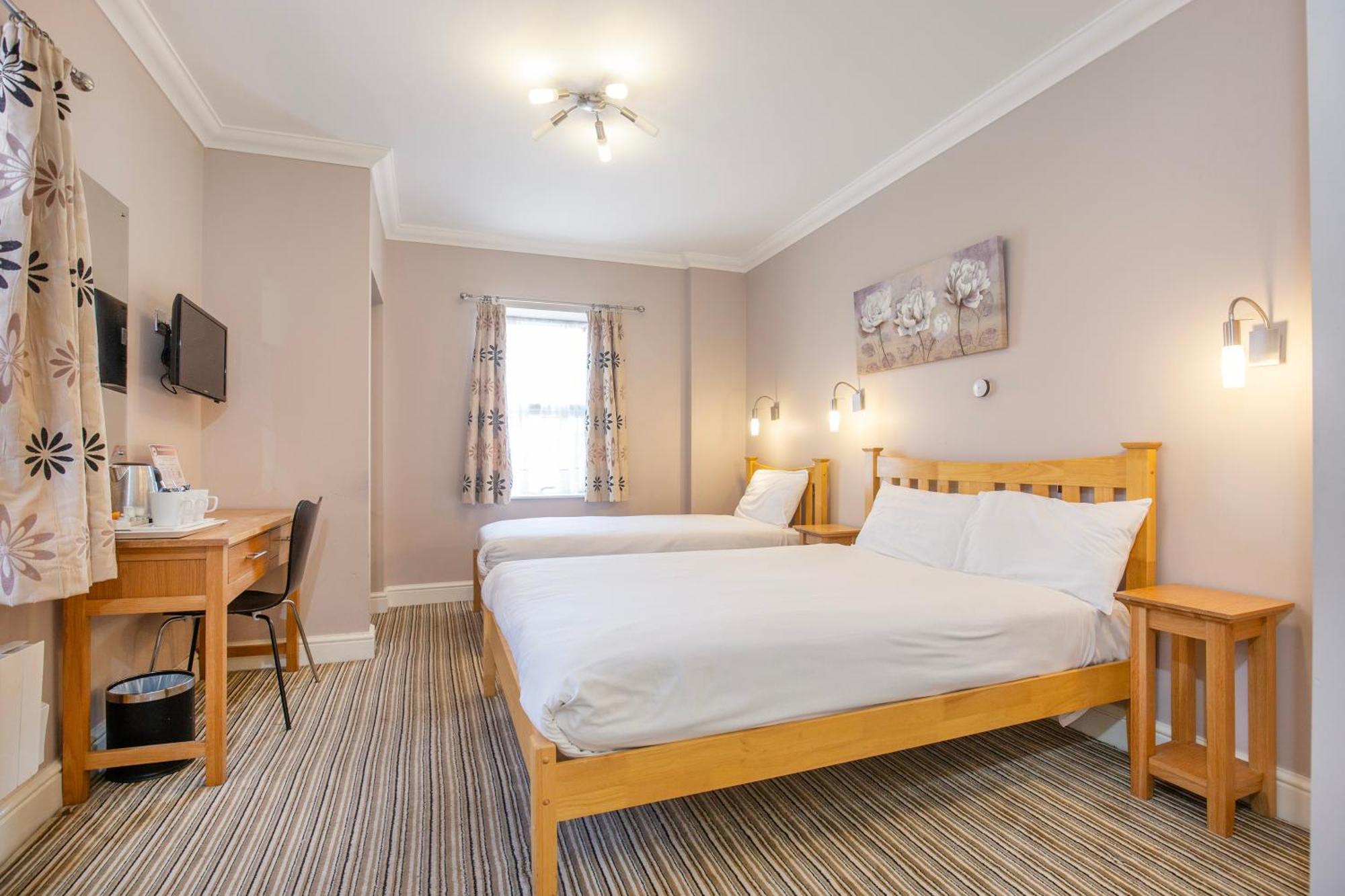 Marlborough Hotel NWI Extérieur photo