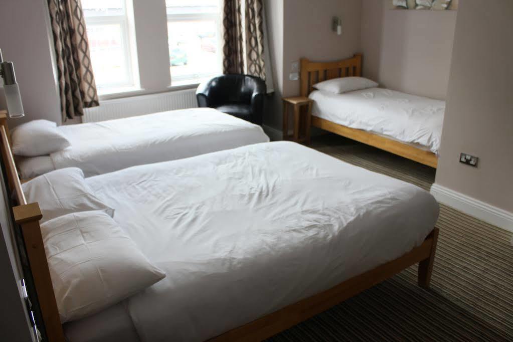 Marlborough Hotel NWI Extérieur photo